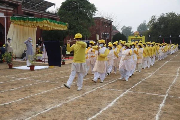Basant Celebrations in Dayalbagh, Aghra___